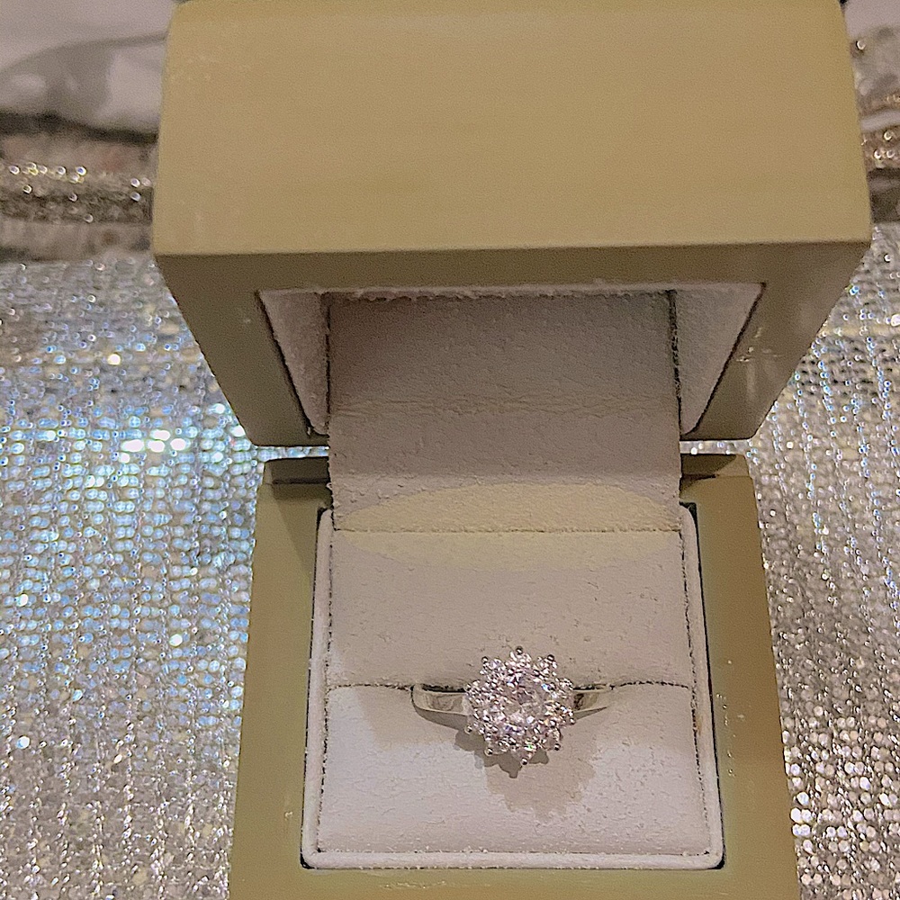 925 Sterling silver costume ring size 7